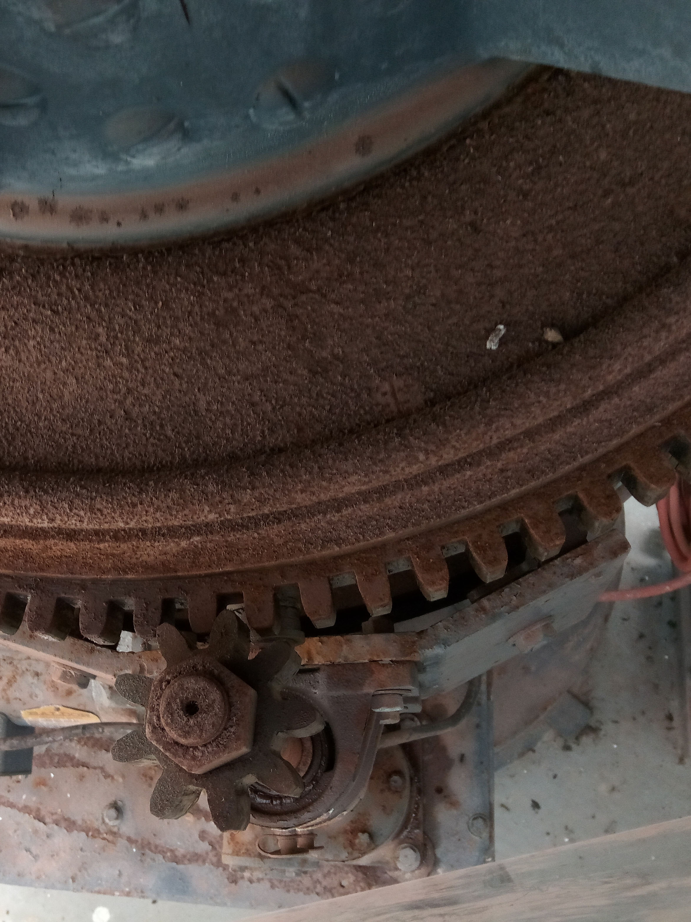 29. Pedestal Close-up